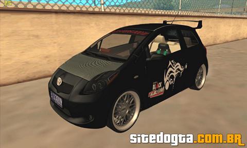 Toyota Yaris Black Edition para GTA San Andreas